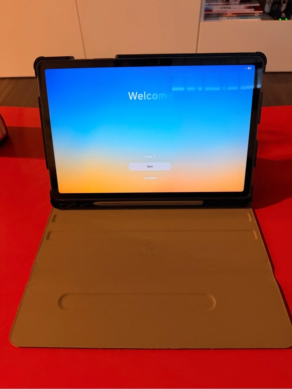 Samsung Galaxy Tab S9 FE 5G Unlocked 128GB + S Pen & Keyboard